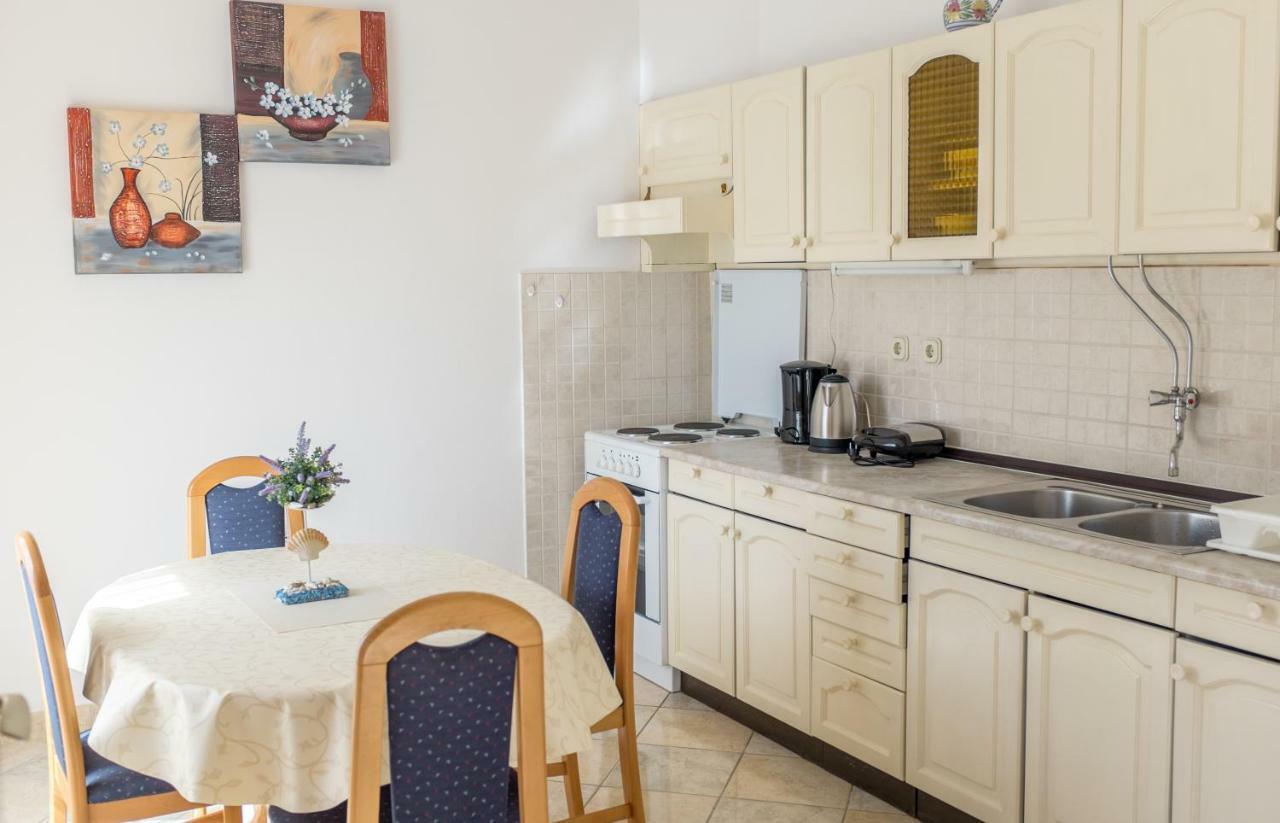 Apartment Sv. Marak Risika Exteriör bild