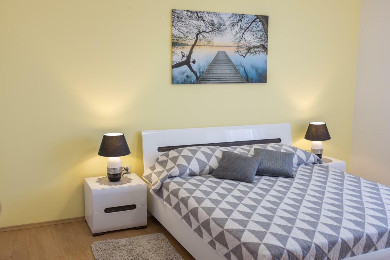 Apartment Sv. Marak Risika Exteriör bild