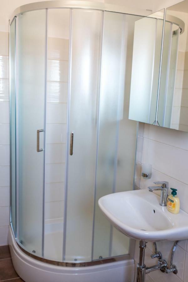 Apartment Sv. Marak Risika Exteriör bild